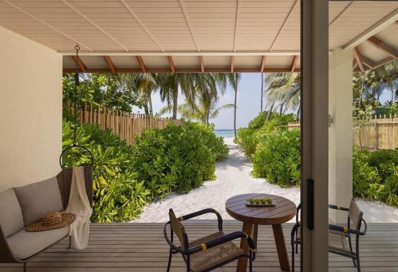 ویلای 1 خوابه, Avani Plus Fares Maldives Resort   50 Percent Off On Seaplane Transfer For Stays Until 22 December 2