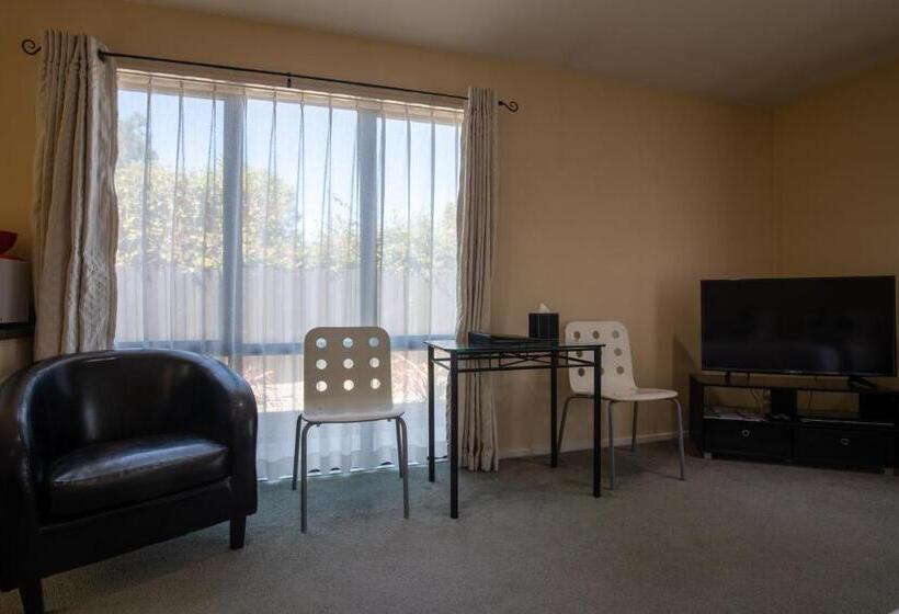 Студия Стандарт, Abbella Lodge Motel