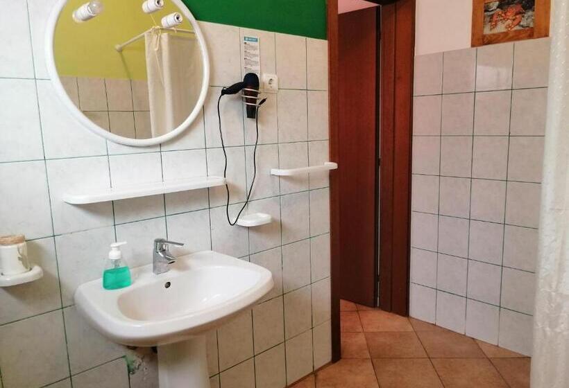 اتاق راحتی سه تخته, B&b Salinas Boa Vista Wifi Free
