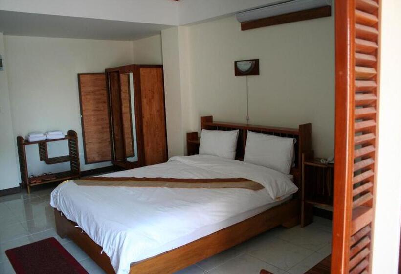 스탠다드 룸, Riverfront Hotel Mukdahan