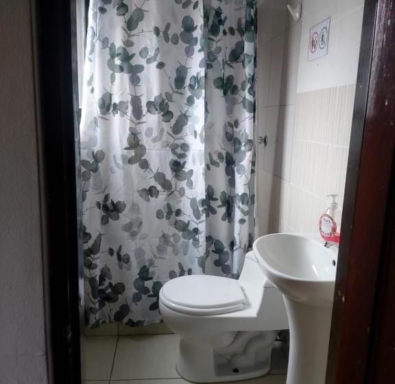 Номер Deluxe, Global Family Backpackers Hostel