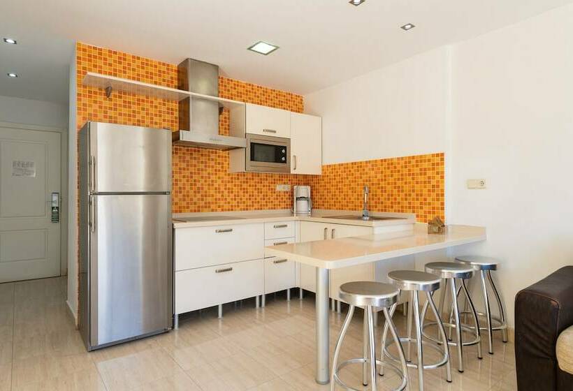 Апартаменты Deluxe 2 Спальни, Holiday Club Sol Amadores