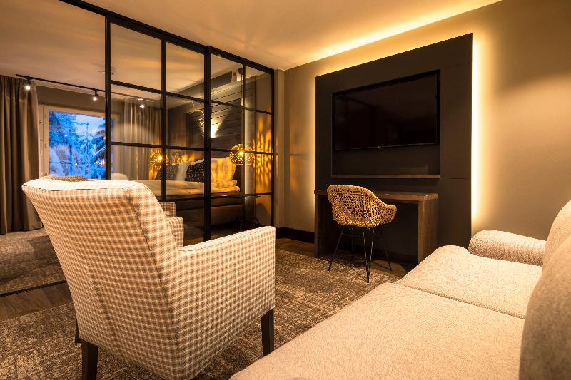 Полулюкс, Boutique Villa Roma