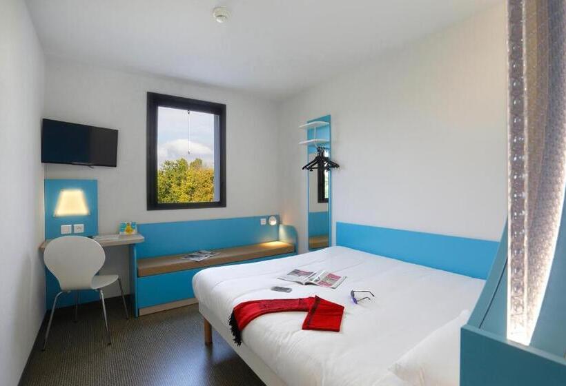 Номер Стандарт, First Inn Hotel Blois