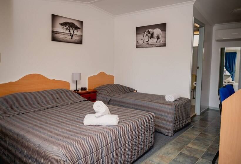 패밀리 룸, Pete S Place Roma