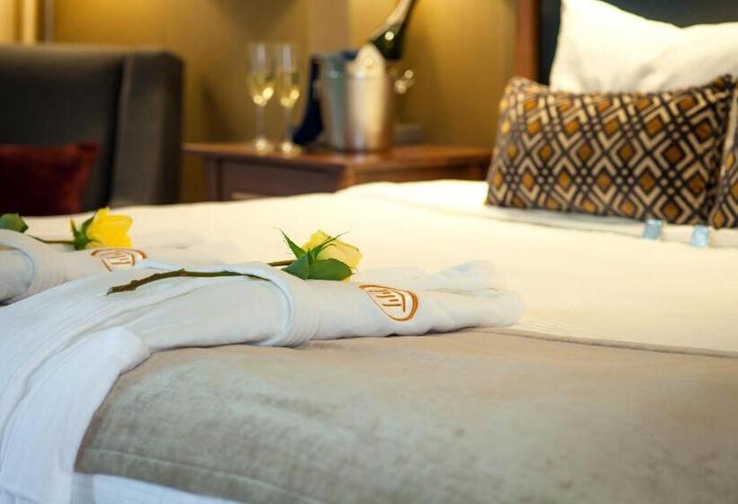 스위트 킹사이즈 침대, Best Western Premier Boulder Falls Inn