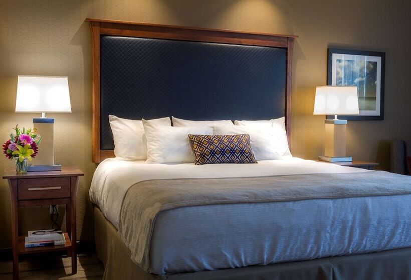 스위트, Best Western Premier Boulder Falls Inn