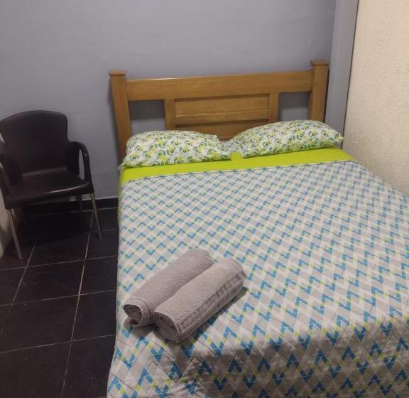 חדר סטנדרט חדר אמבטיה משותף, Panela Hostel