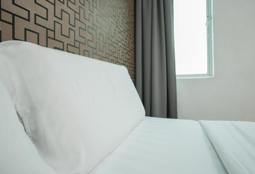 Номер Deluxe, 1 Hotel Mahkota Cheras