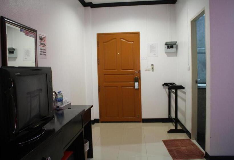 اتاق استاندارد یک نفره, Suksai Buri Resort