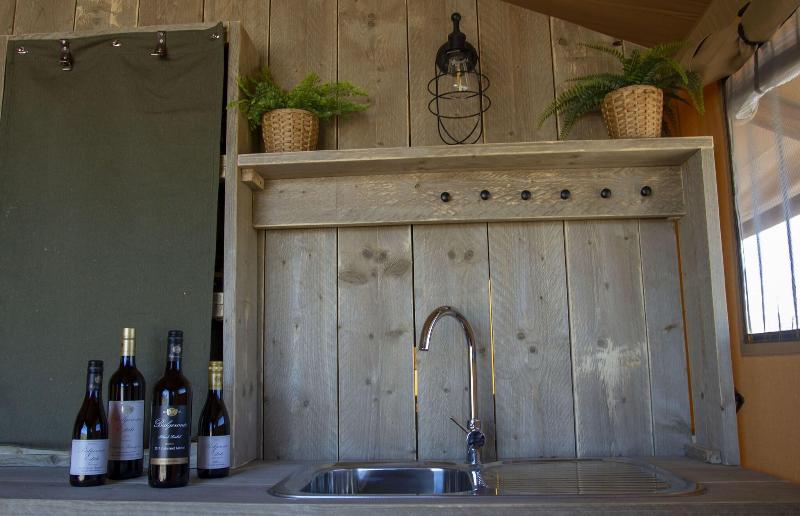 Standard Tent, Balgownie Estate Bendigo