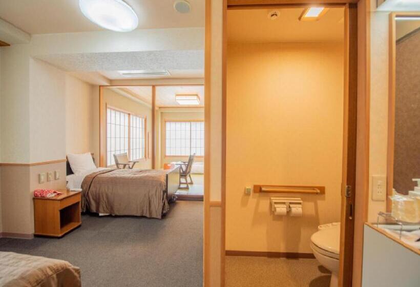 标准三人间, Ryokan Hakura