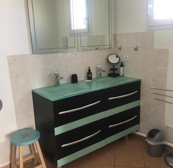 Номер Стандарт, Chambre En Ardèche Du Sud