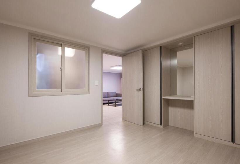Люкс Повышенной Комфортности, Kumho Tongyeong Marina Resort