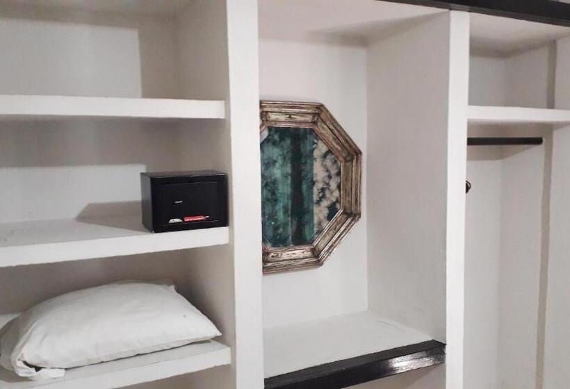 スイート, Solimar Inn Suites
