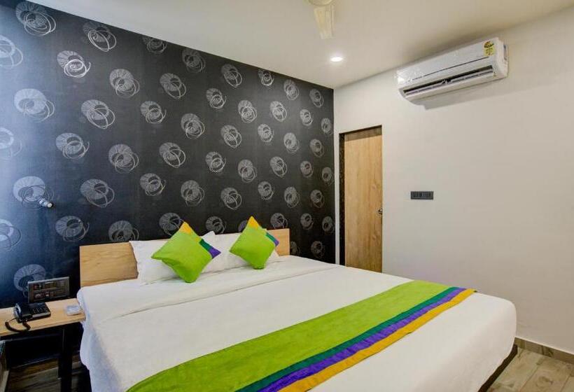 اتاق استاندارد, Treebo Grand Lotus   3 Km From Textile Market