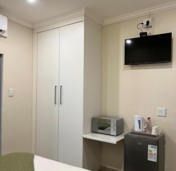 Номер Стандарт, Montrose Bnb