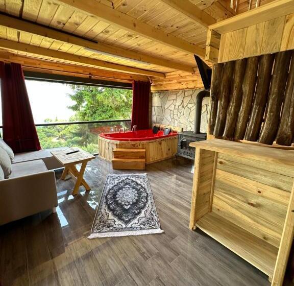 패밀리 방갈로, Sitiela Bungalov Kir Evi