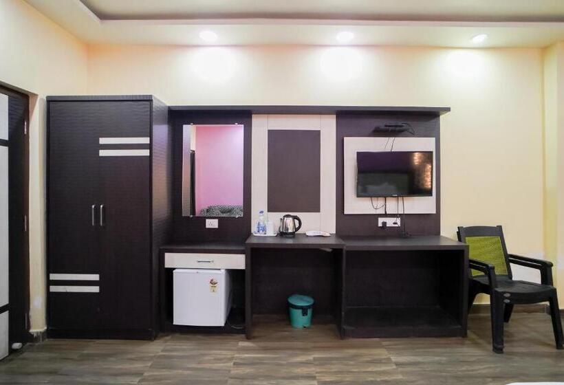 Номер Deluxe, Holiday Beach Resort !! Beach Distance 50 Mts !!