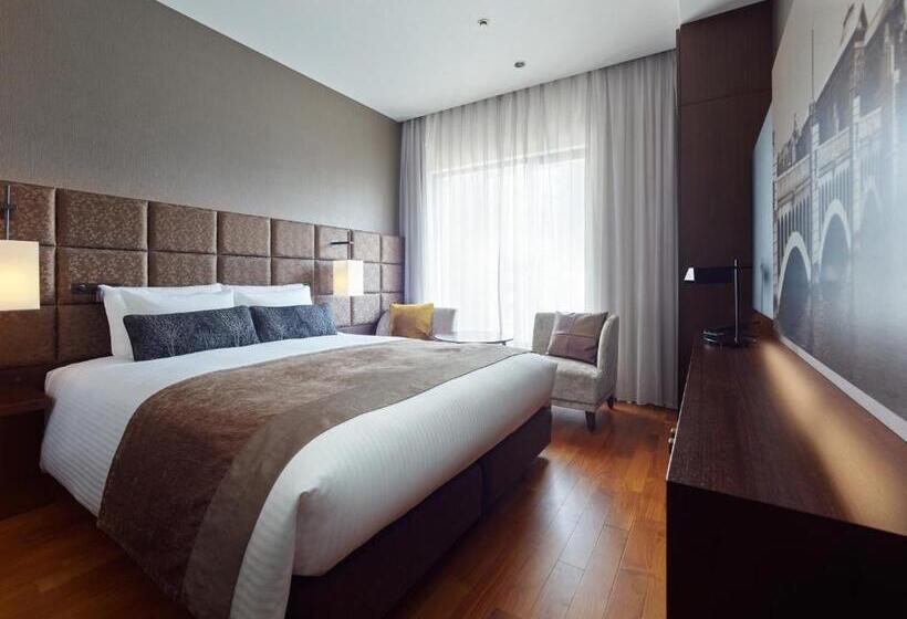 Номер Superior Кровать Куин, Mitsui Garden Hotel Osaka Premier