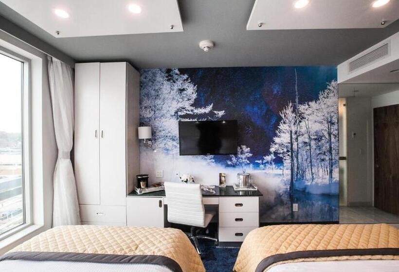 Четырехместный Номер Deluxe, Wyndham Garden Brooklyn Sunset Park