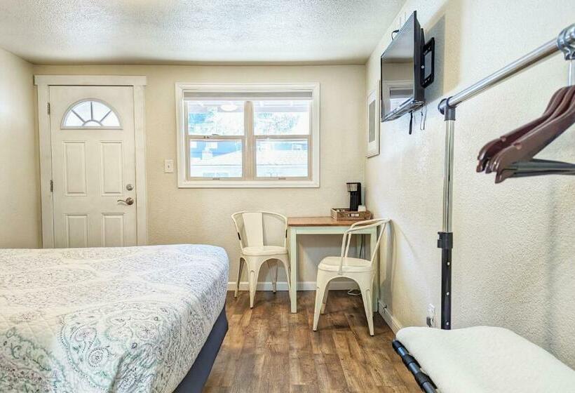 Стандартный Номер Нижний Этаж, The Fountain Creek Inn Of Manitou Springs
