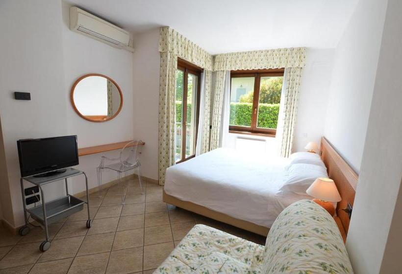 آپارتمان 1 خوابه با بالکن, Residence Alle Palme