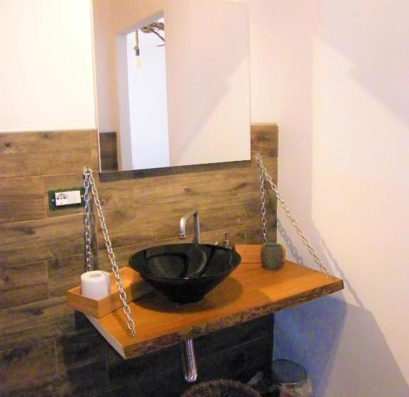 اتاق لوکس, Casolare Casa Ricci