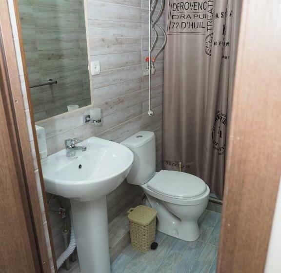 اتاق استاندارد, Prime Time Guest House