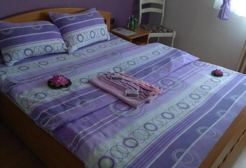 اتاق استاندارد, Konaciste Trstenik