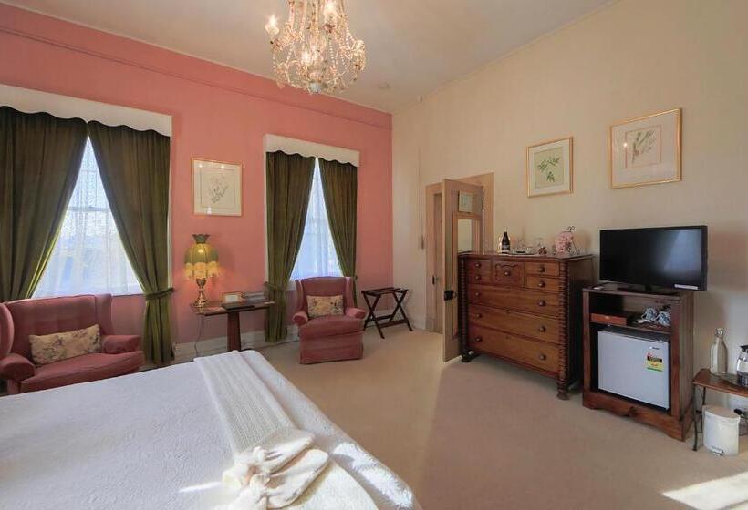 스탠다드 룸 킹사이즈 침대, The Racecourse Inn
