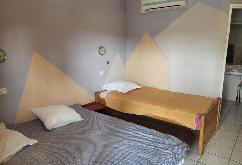Семейный Номер, Auberge De L'europe