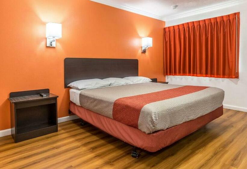 스탠다드 룸 킹사이즈 침대, Motel 6tremonton, Ut
