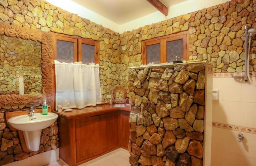 ویلای 2 خوابه, La Estancia Busuanga