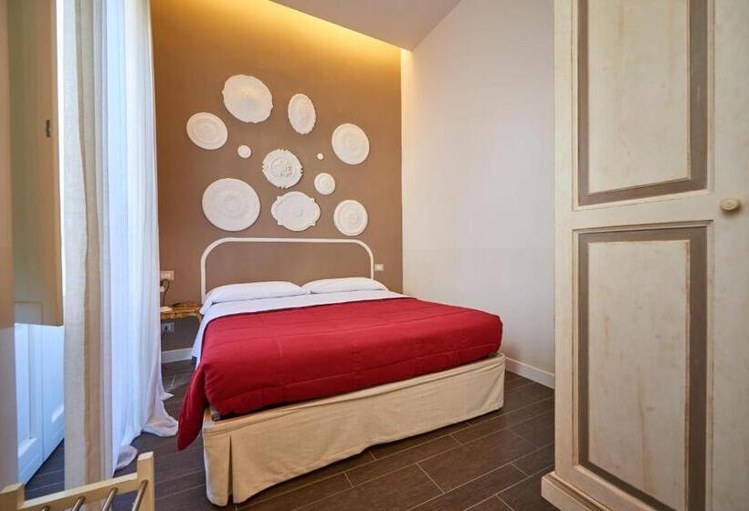 اتاق کلاسیک سه تخته, B&b Le Stanze Del Duomo