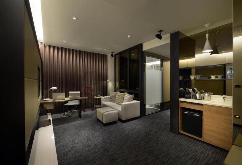 デラックススイート, Golden Tulip Glory Fine