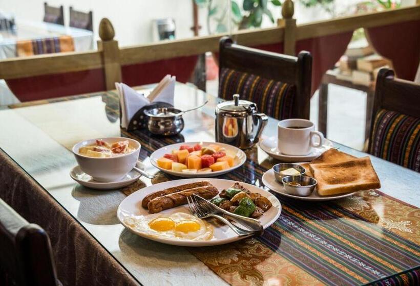 اتاق لوکس با بالکن, Yambu Kathmandu