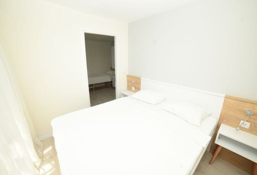 Quarto Triplo Standart Vista Mar, Limonata Otel Assos