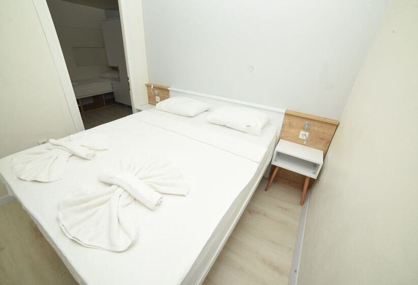 Quarto Triplo Economy, Limonata Otel Assos