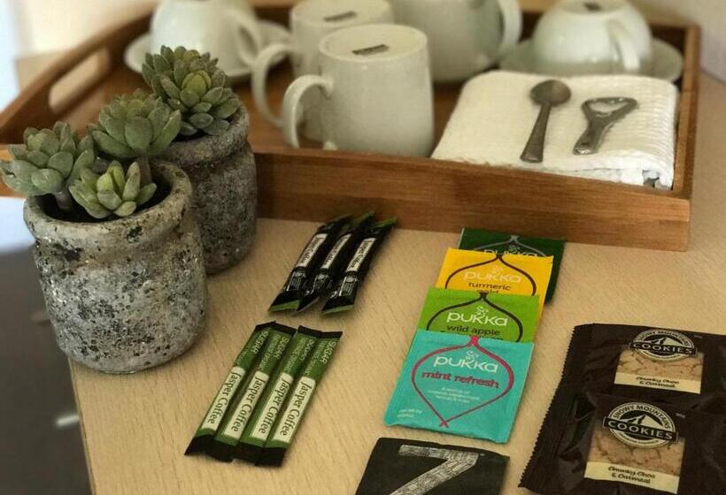 Номер Superior Кровать Кинг, Jindy Inn