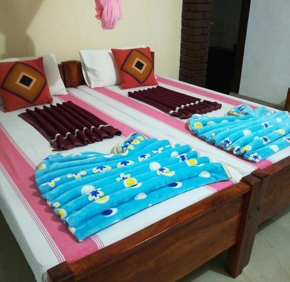 스탠다드 룸, Travelers Holiday Resort
