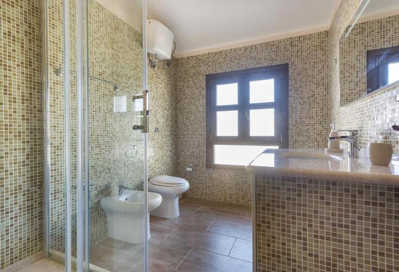 Номер Стандарт, Anaelehouserooms Ltb