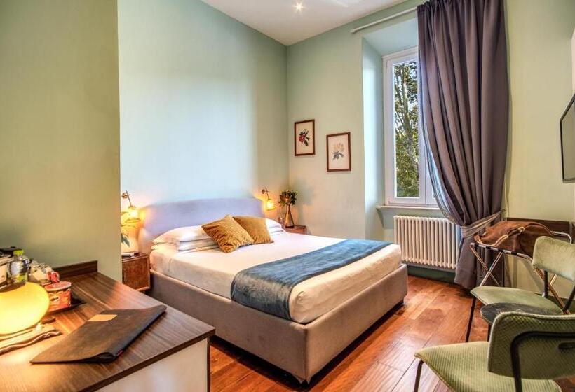 Comfort Room, Tree Charme