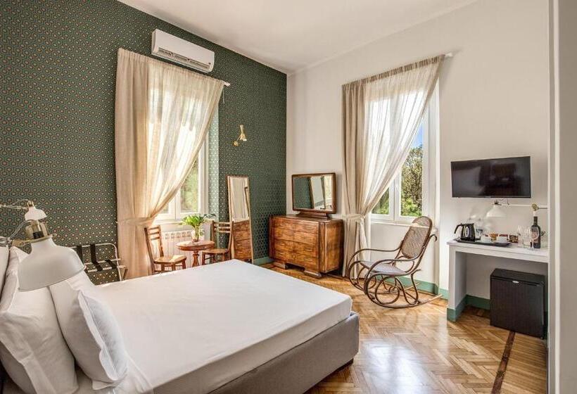 Superior Room, Tree Charme