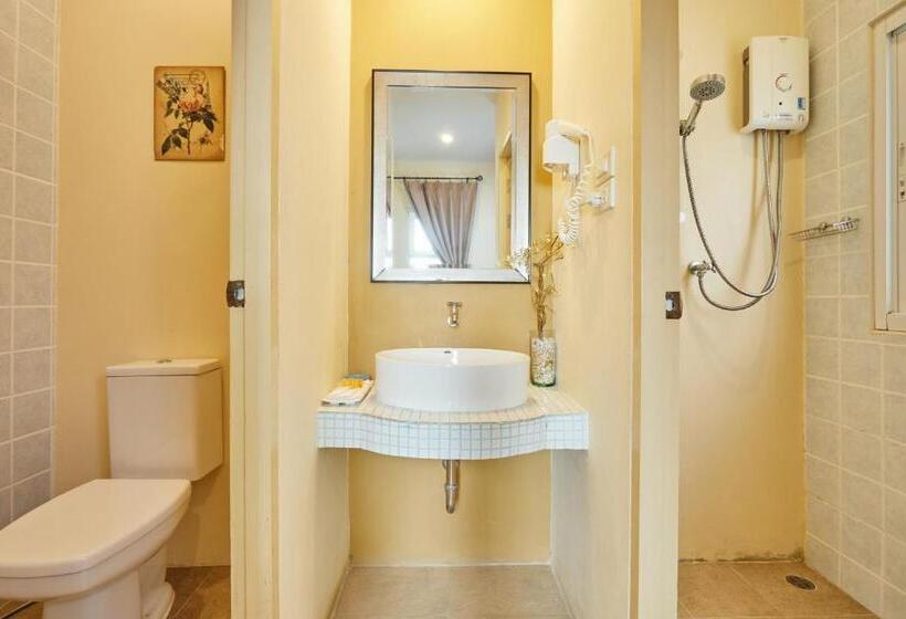 Вилла 3 Спальни, Talay Hotel And Villa Cha Am