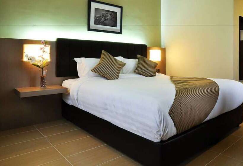 Chambre Supérieure, Bendahara @ Malacca City