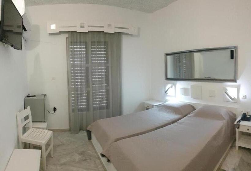 اتاق استاندارد چهار تخته, Porto Castello
