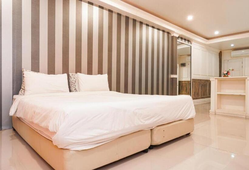 سوییت خانوادگی, Phuket Airport Inn