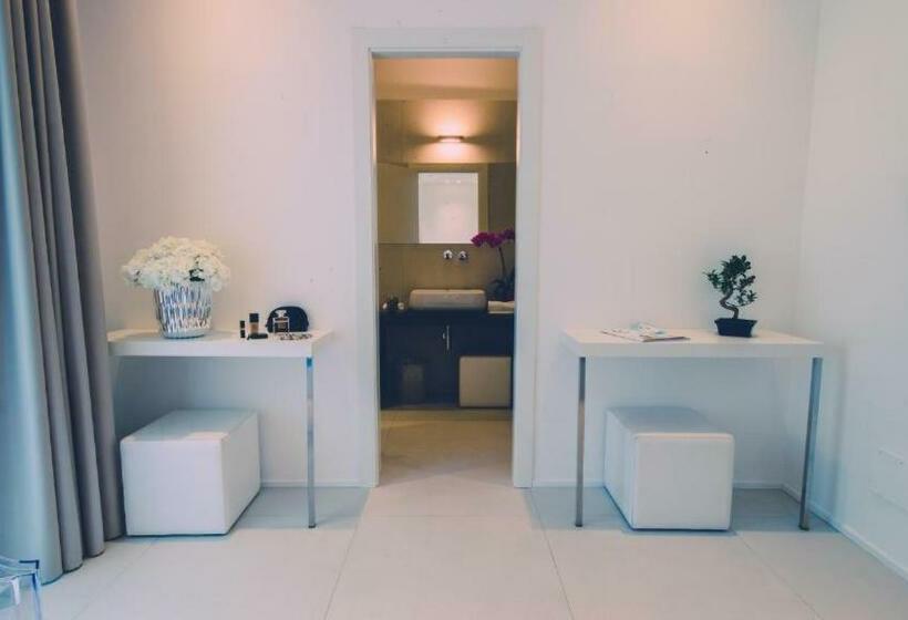 سوییت, Siracusa Luxury Apartment
