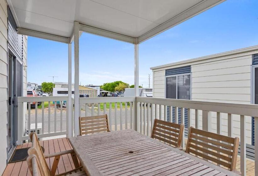 آپارتمان لوکس 2 خوابه, Discovery Parks  Adelaide Beachfront